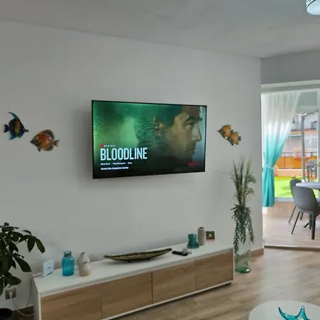 Daire With Large Patio By Namaste Elite