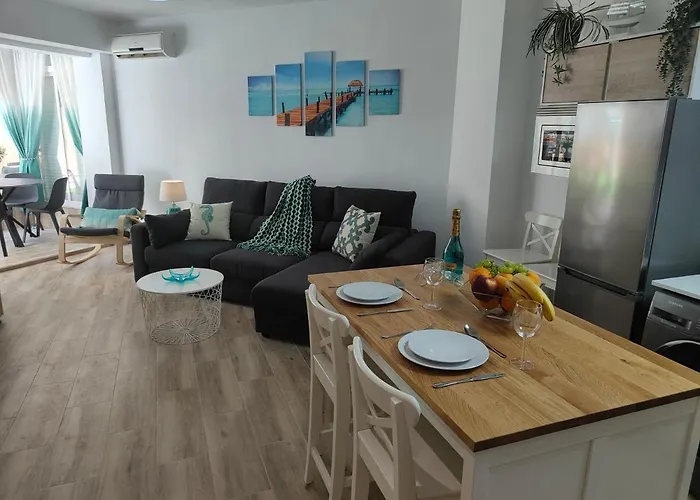 Lägenhet With Large Patio By Namaste Elite *