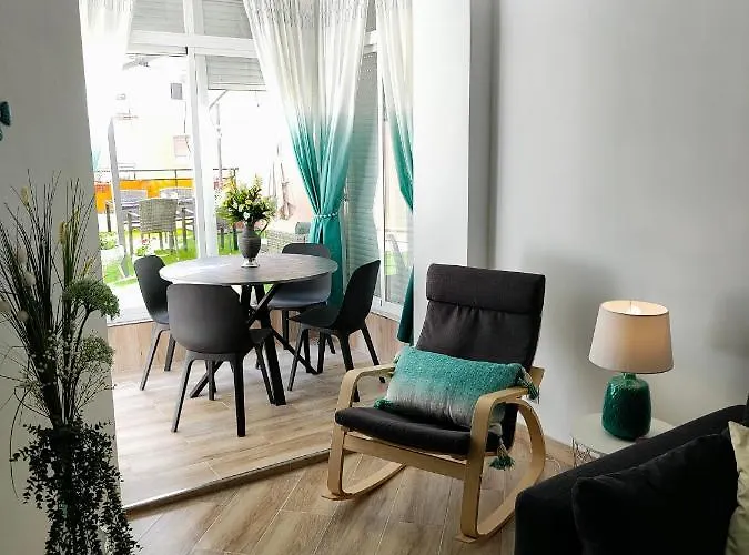 Appartamento With Large Patio By Namaste Elite *