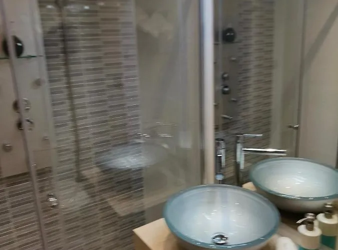 Lägenhet With Large Patio By Namaste Elite Torremolinos