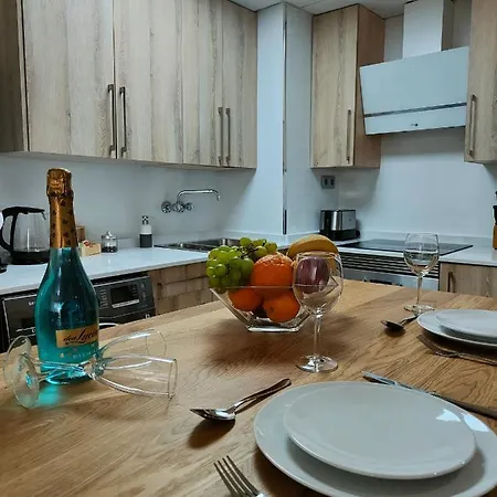 Apartamento With Large Patio By Namaste Elite *