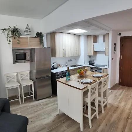 With Large Patio By Namaste Elite Appartamento Torremolinos