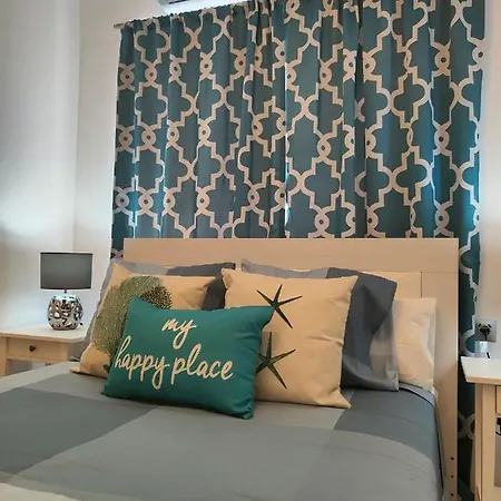 With Large Patio By Namaste Elite Appartement Torremolinos