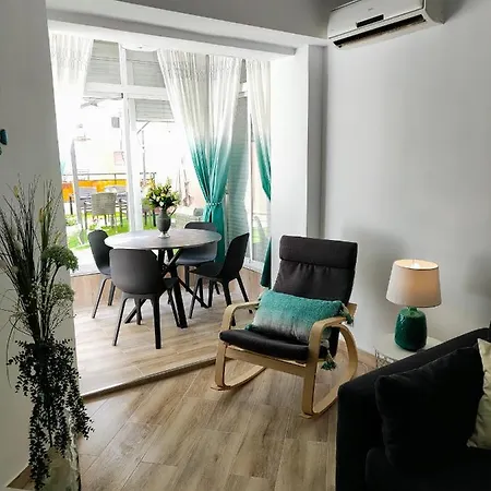Appartement With Large Patio By Namaste Elite *